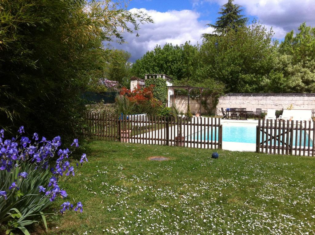 Chambre D' Hôtes La Lucasserie Saumur Exterior foto